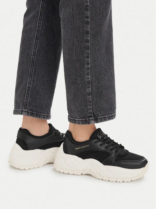 Zdjęcie produktu Armani Exchange Sneakersy XW002227 AF21430 UC001 Czarny