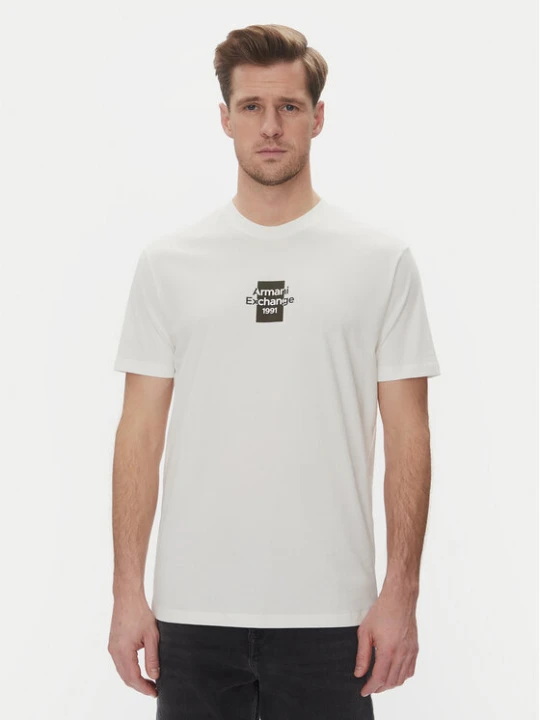 Zdjęcie produktu Armani Exchange T-Shirt XM000767 AF12308 U0009 Biały Regular Fit