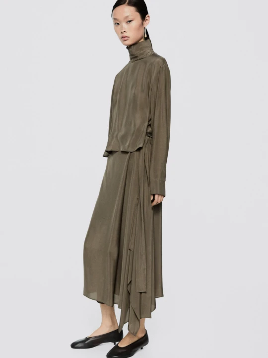 Zdjęcie produktu Asymetryczna Zwiewna Sukienka Średniej Długości – Limited Edition - Szarobrązowy - 40 (L) - Massimo Dutti - Female
