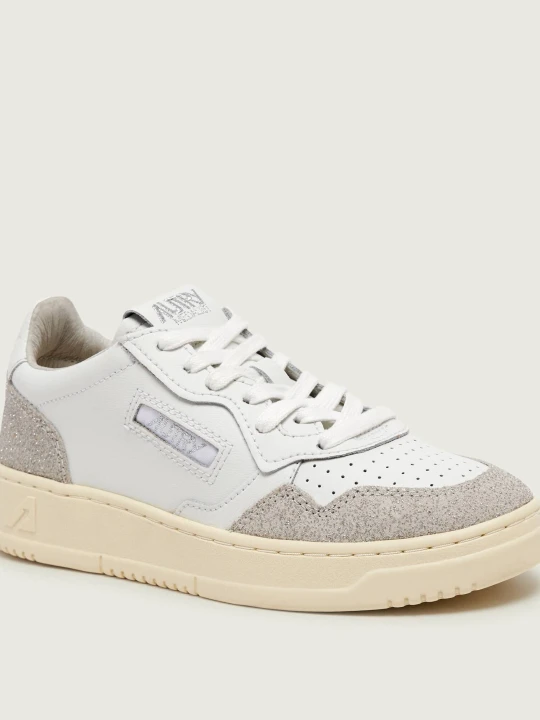 Zdjęcie produktu Autry Skórzane sneakersy MEDALIST | zamsz biały