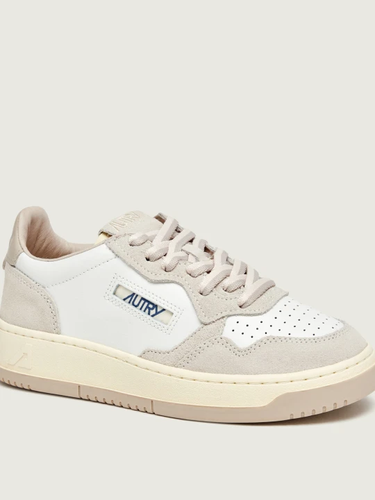 Zdjęcie produktu Autry Skórzane sneakersy Medalist | zamsz beżowy