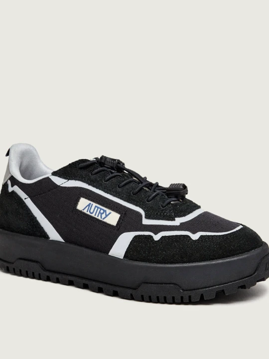 Zdjęcie produktu Autry Sneakersy Wildpace | zamsz czarny