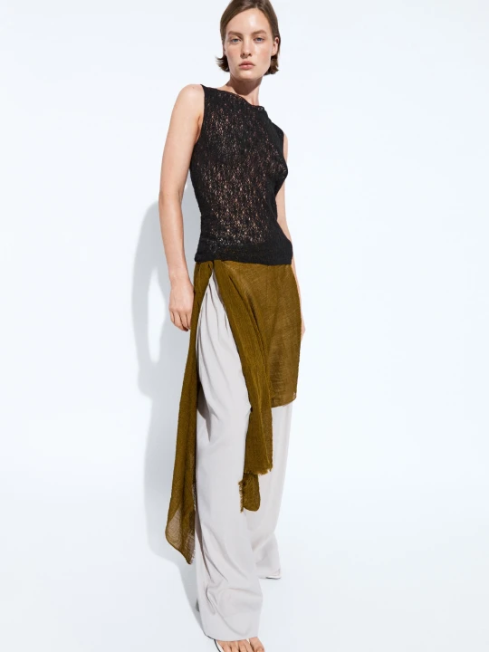 Zdjęcie produktu Ażurowy Top Bez Rękawów - Czarny - Massimo Dutti - Female