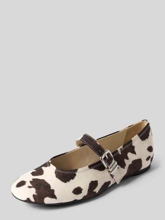 Zdjęcie produktu Balerina ze zwierzęcym nadrukiem model 'COW MARY JANE' Tamaris Biały