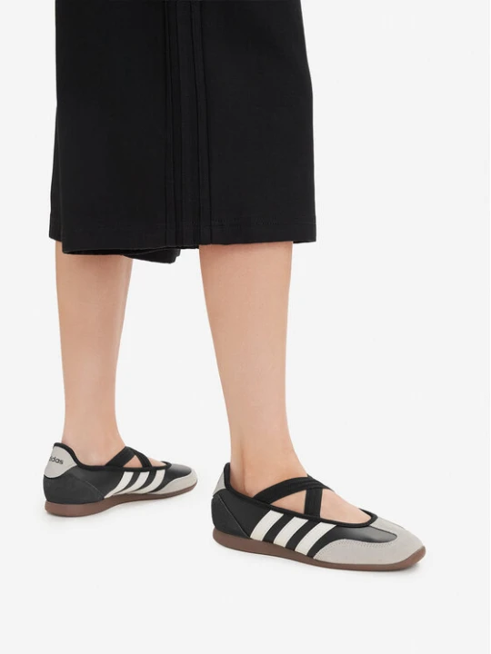 Zdjęcie produktu Baleriny adidas Barreda Mary Jane HQ7401 Czarny