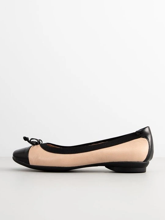 Zdjęcie produktu Klasyczne baleriny Clarks jasny brąz