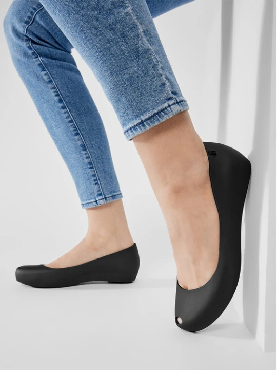 Zdjęcie produktu Baleriny Melissa Ultragirl Basic As 31976 Czarny