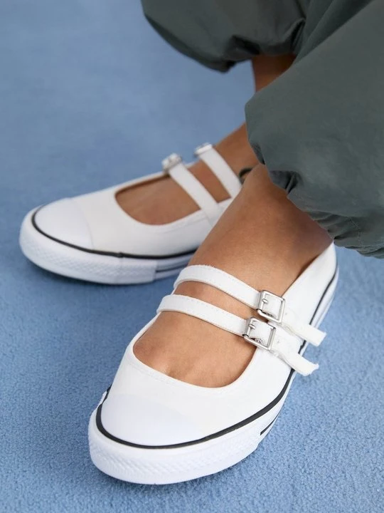 Zdjęcie produktu Baleriny z zapięciem Converse biały