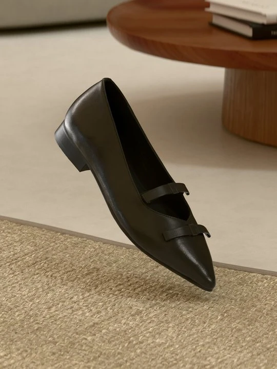Zdjęcie produktu Baleriny z zapięciem Copenhagen Shoes czarny