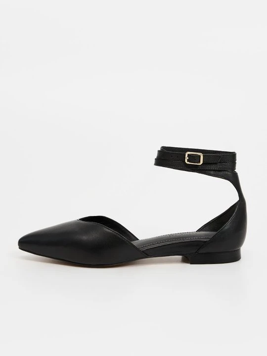 Zdjęcie produktu Baleriny z zapięciem Copenhagen Shoes czarny