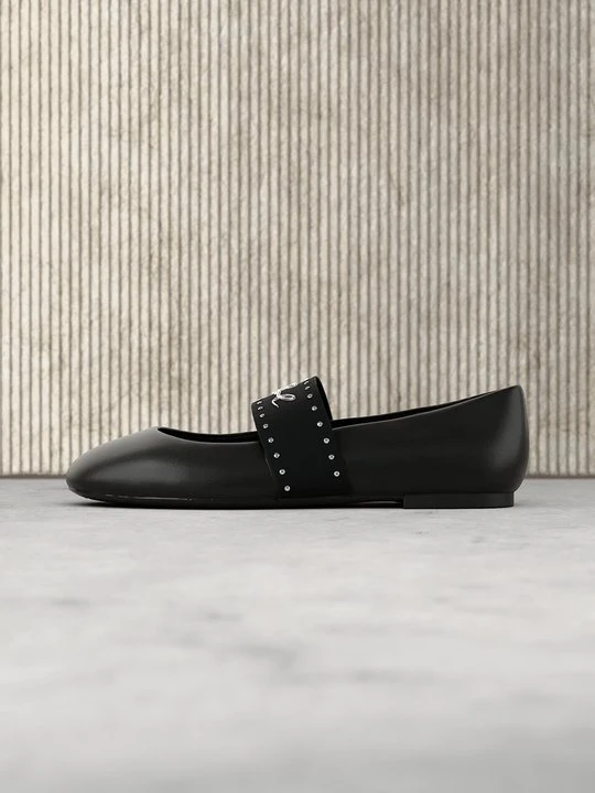 Zdjęcie produktu Baleriny z zapięciem KARL LAGERFELD czarny