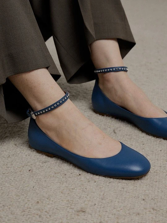 Zdjęcie produktu Baleriny z zapięciem See By Chloé niebieski