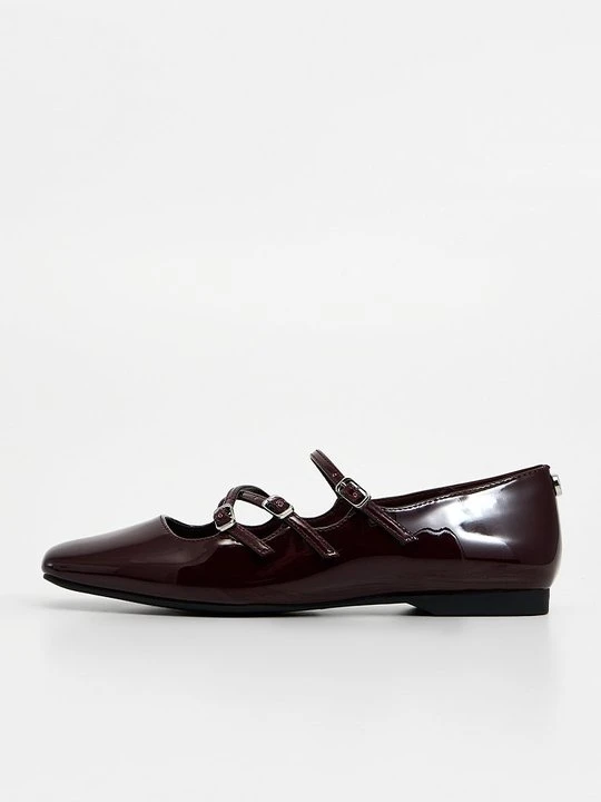 Zdjęcie produktu Baleriny z zapięciem Steve Madden czerwony