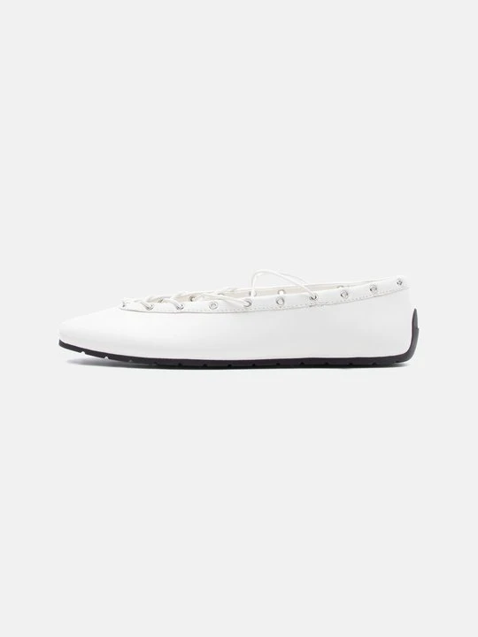 Zdjęcie produktu Baleriny z zapięciem Steve Madden biały