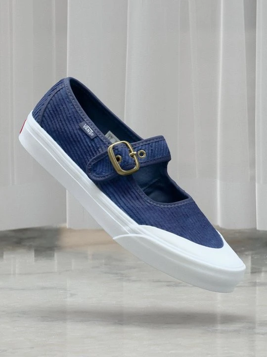 Zdjęcie produktu Baleriny z zapięciem Vans liliowy