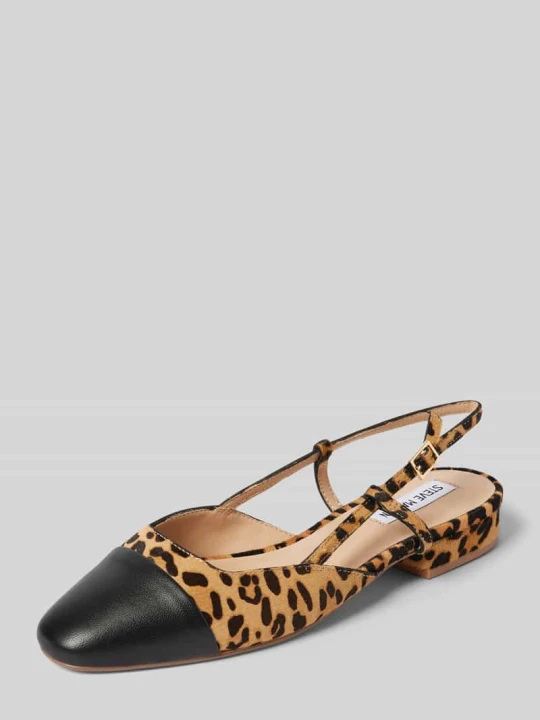 Zdjęcie produktu Baleriny ze sprzączką model ‘BELINDA’ Steve Madden Piaskowy