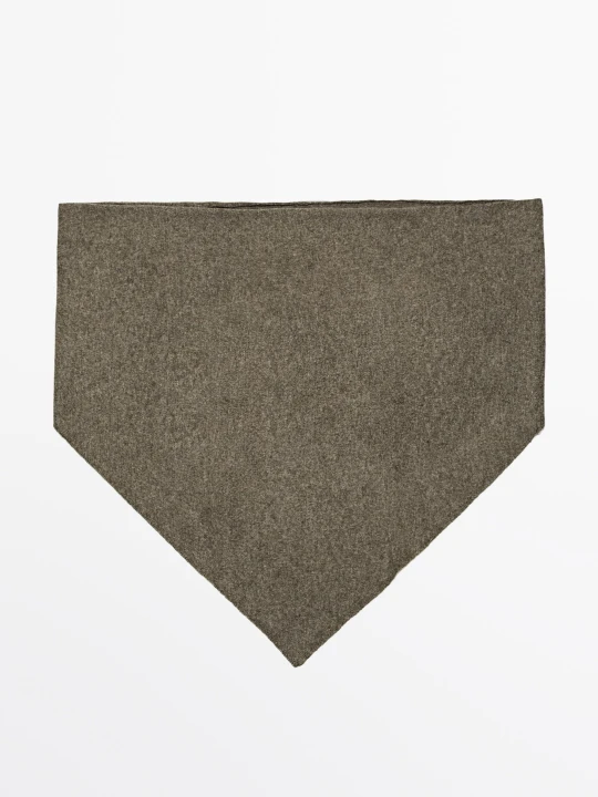 Zdjęcie produktu Bandana Z Mieszanki Wełny I Kaszmiru - Ciemny Khaki - Massimo Dutti - Female