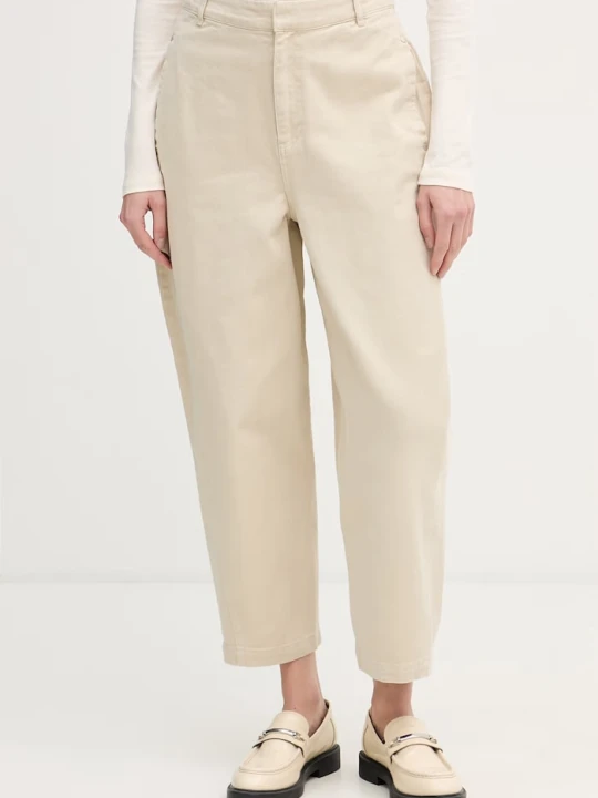 Zdjęcie produktu Barbour jeansy relaxed fit damskie Daya beżowy