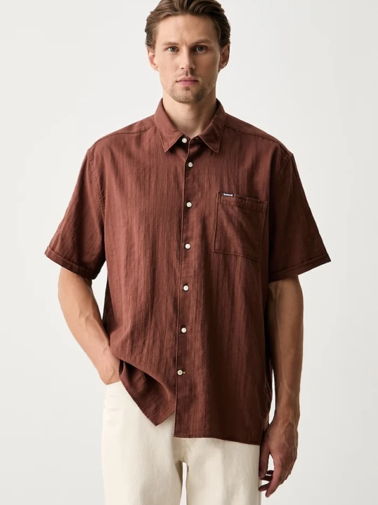 Zdjęcie produktu Barbour koszula męska bawełniana z elastanem Kingswood brązowy