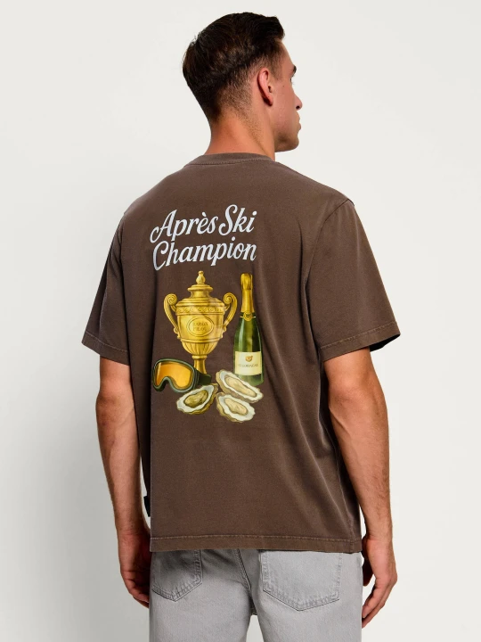 Zdjęcie produktu Baron Filou T-shirt Après Ski Champion | Oversize fit brązowy