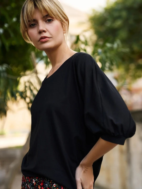 Zdjęcie produktu Bawełniana bluzka oversize czarna Moodo