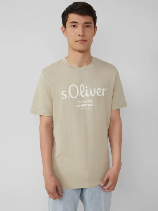 Zdjęcie produktu Bawełniana koszulka z nadrukiem logo s.Oliver beżowy