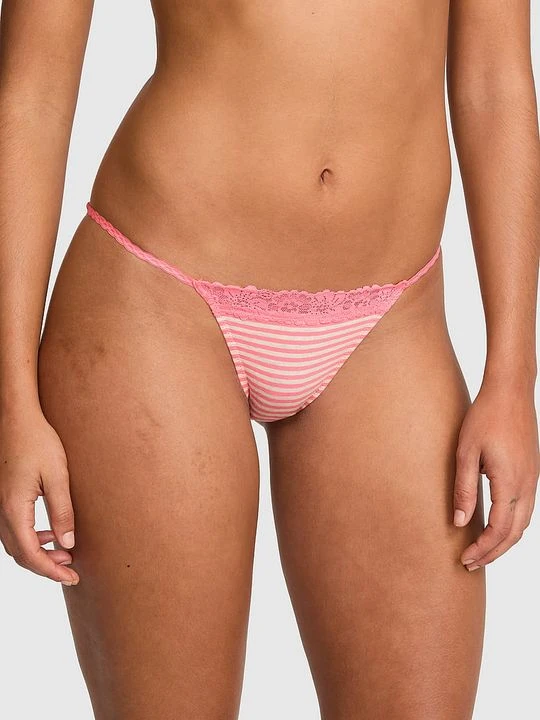 Zdjęcie produktu Bawełniane majtki bikini z koronkowym wykończeniem Victoria's Secret Z nadrukiem
