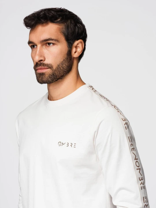 Zdjęcie produktu Bawełniany męski longsleeve U-neck z lampasami i nadrukiem na piersi – złamana biel V3 Ombre Clothing