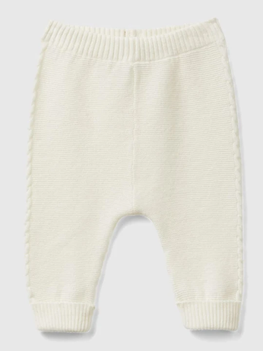 Zdjęcie produktu Benetton Spodnie w kolorze kremowym rozmiar: 62