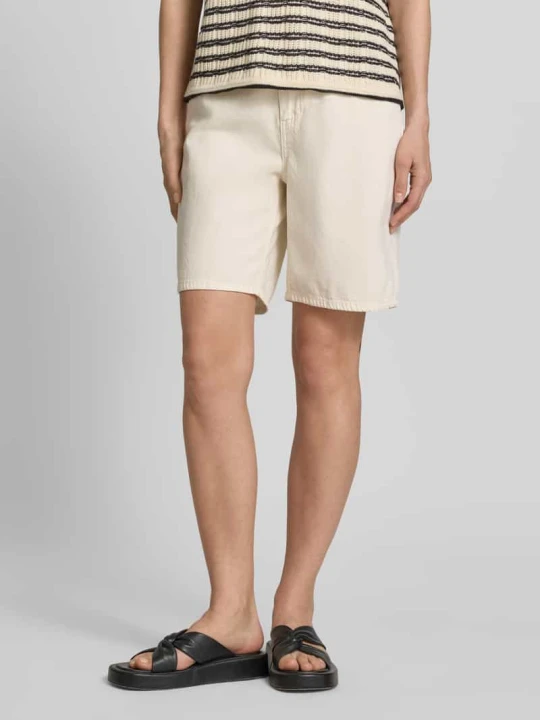 Zdjęcie produktu Bermudy o kroju regular fit z mieszanki bawełny i lyocellu model 'VILLA' Vero Moda Écru