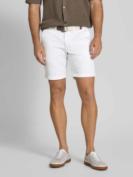 Zdjęcie produktu Bermudy o kroju slim fit z paskiem MCNEAL Biały