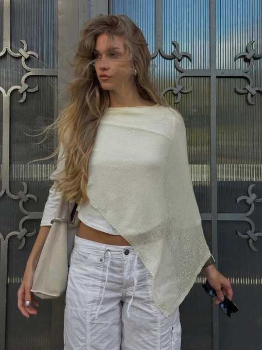 Zdjęcie produktu Bershka Asymetryczna Peleryna Kobieta Kremowy