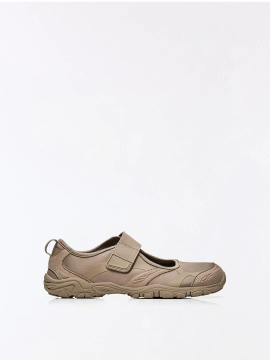 Zdjęcie produktu Bershka Balerinki Barefoot Kobieta Szarobrązowy