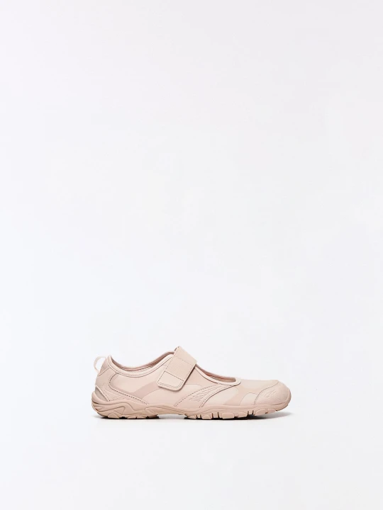 Zdjęcie produktu Bershka Balerinki Sportowe Barefoot Kobieta Różowy