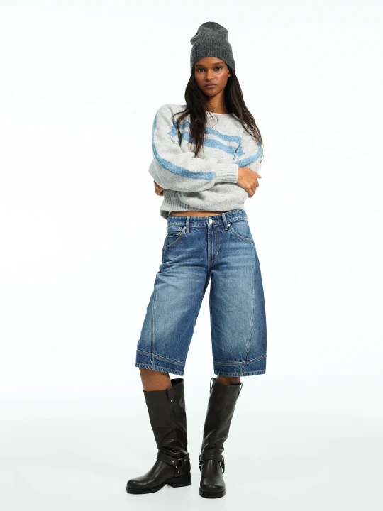 Zdjęcie produktu Bershka Bermudy Jort Z Denimu, Zdobienie: Szwy, Talia, Odzież Na Zmianę Kobieta Wyblakły Niebieski