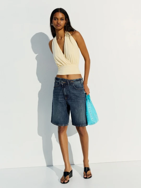 Zdjęcie produktu Bershka Bermudy Z Denimu Z Krzyżowym Pasem Kobieta Niebieski