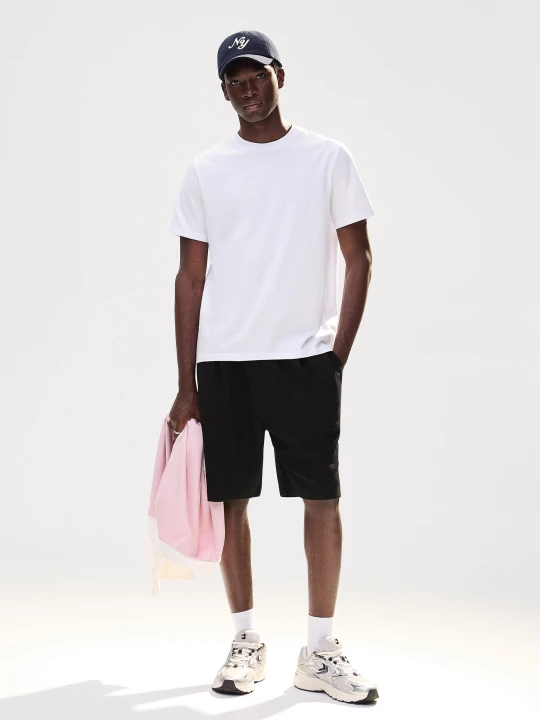 Zdjęcie produktu Bershka Bermudy Z Fakturą Pluszu Mężczyzna Czarny