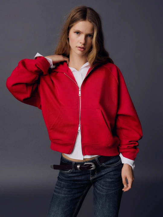 Zdjęcie produktu Bershka Bluza Oversize Z Kapturem I Rękawem Raglan Kobieta Czerwony