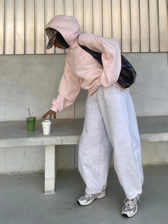 Zdjęcie produktu Bershka Bluza Z Kapturem I Nadrukiem Kobieta Różowy