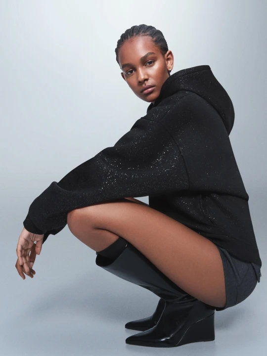 Zdjęcie produktu Bershka Bluza Z Kapturem Z Brokatem Kobieta Czarny