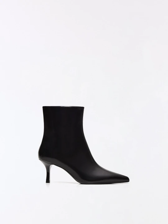 Zdjęcie produktu Bershka Botki Na Obcasie Kitten Kobieta Czarny