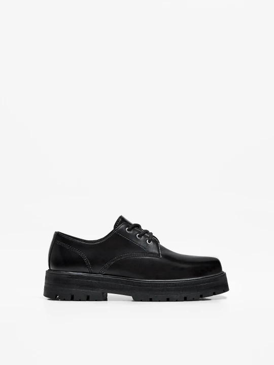Zdjęcie produktu Bershka Buty Typu Derby Mężczyzna Czarny