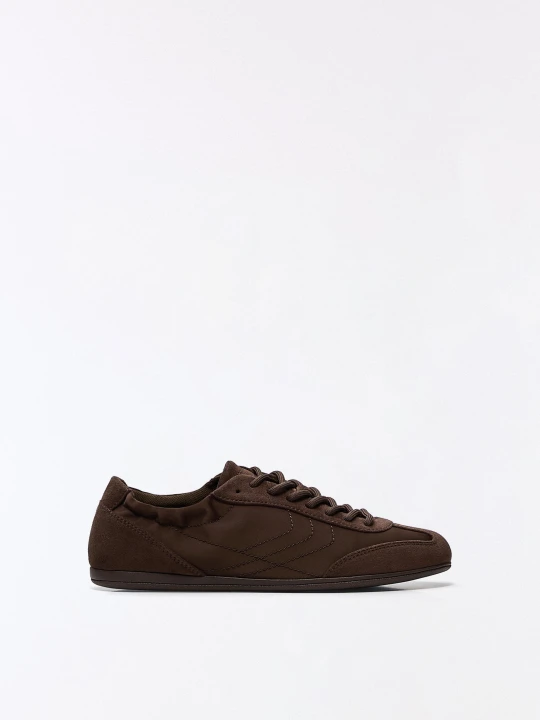 Zdjęcie produktu Bershka Buty Sportowe Na Cienkiej Podeszwie Kobieta Brązowy
