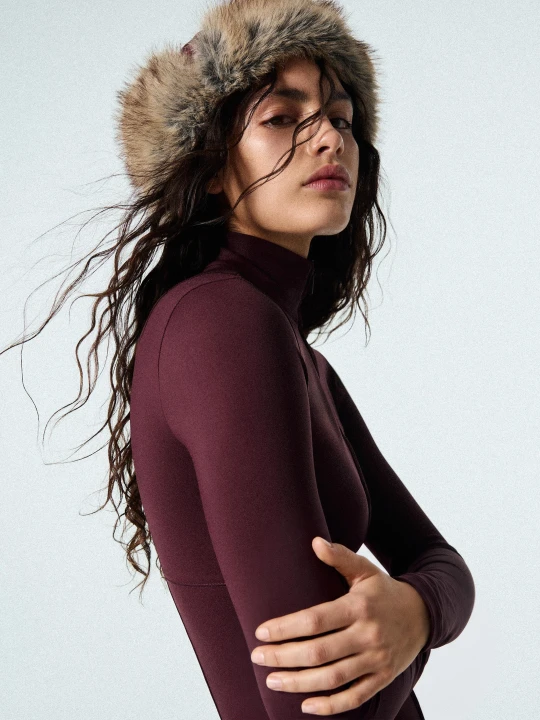 Zdjęcie produktu Bershka Czapka Aviator Z Futerkiem Kobieta Fioletowy