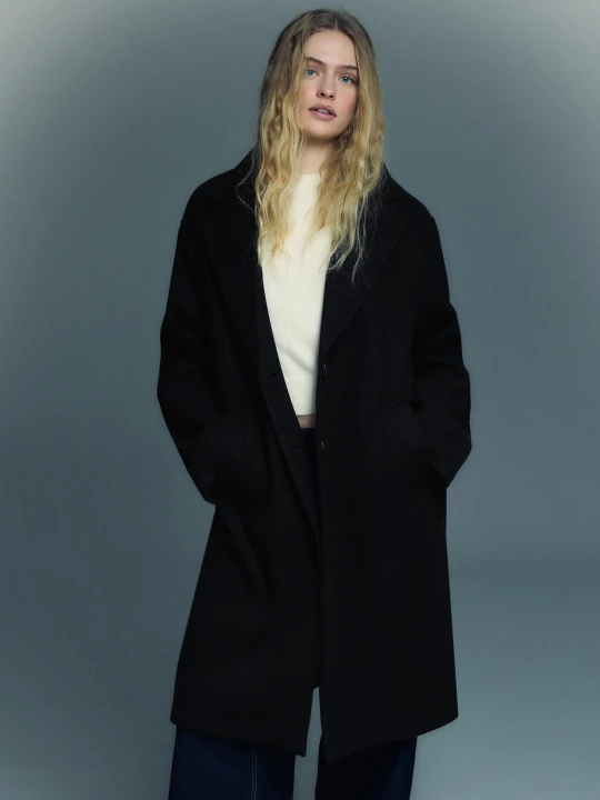 Zdjęcie produktu Bershka Długi Płaszcz Soft Touch Kobieta Czarny