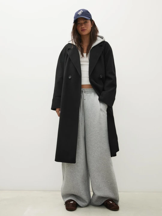 Zdjęcie produktu Bershka Długi Płaszcz Soft Z Paskiem Kobieta Czarny