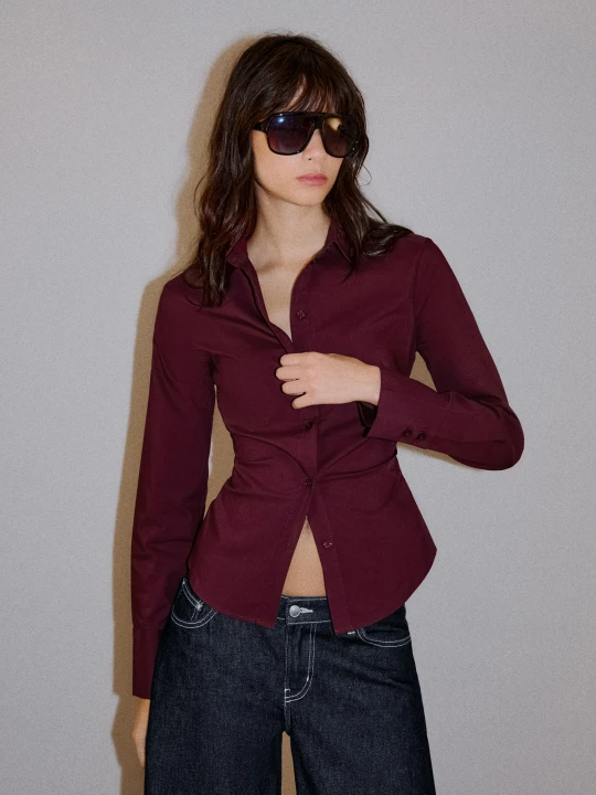 Zdjęcie produktu Bershka Dopasowana Koszula Z Długim Rękawem Kobieta Rubinowy