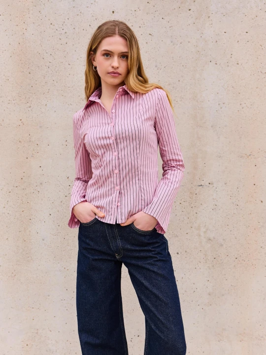 Zdjęcie produktu Bershka Dopasowana Koszula Z Rozszerzanym Rękawem Kobieta Różowy