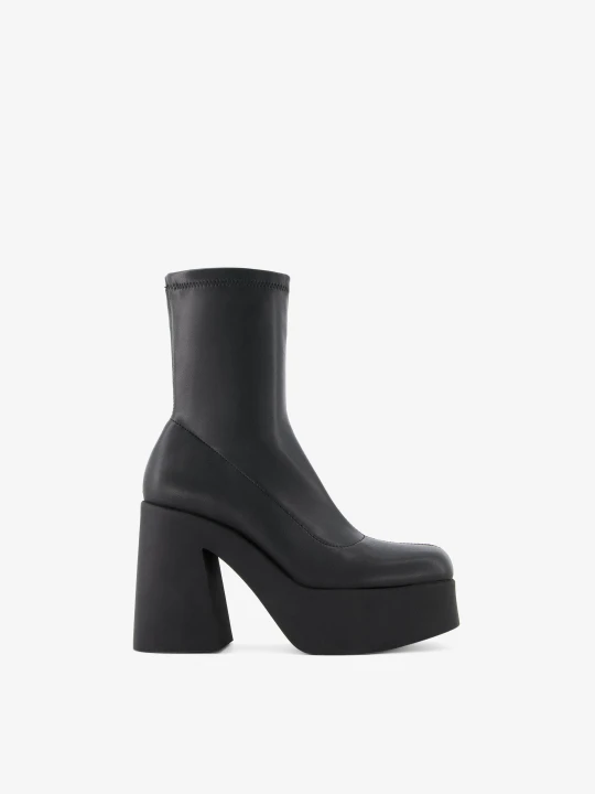 Zdjęcie produktu Bershka Dopasowane Botki Za Kostkę Na Platformie I Obcasie Kobieta Czarny