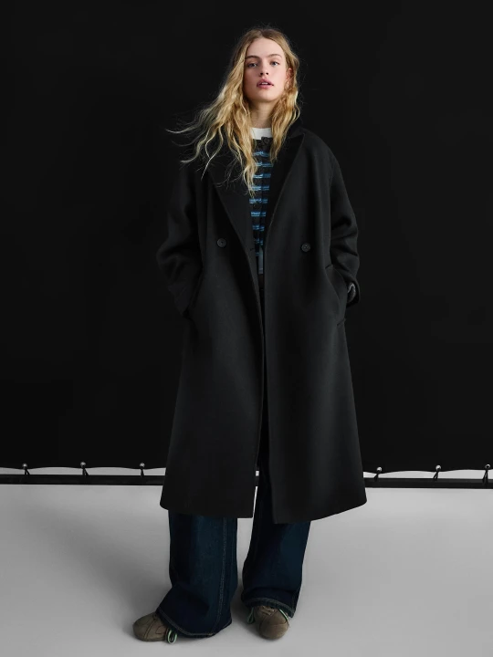 Zdjęcie produktu Bershka Dwurzędowy Płaszcz Soft Touch Kobieta Czarny